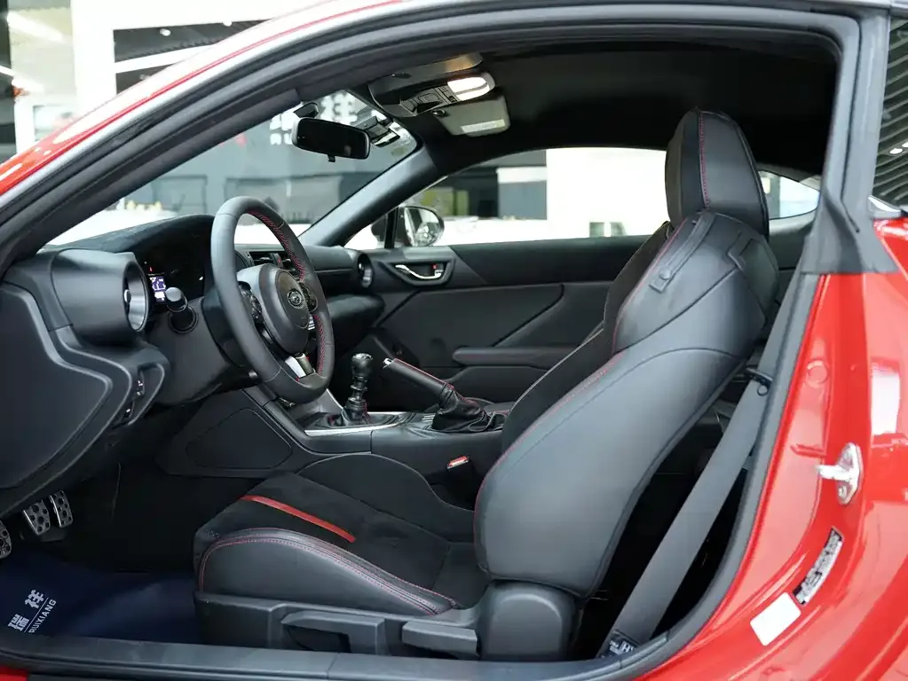 Subaru BRZ 2022 из CN, фото 4