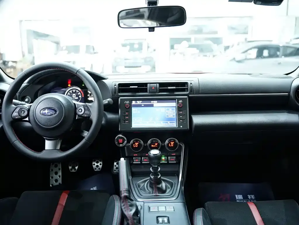 Subaru BRZ 2022 из CN, фото 6