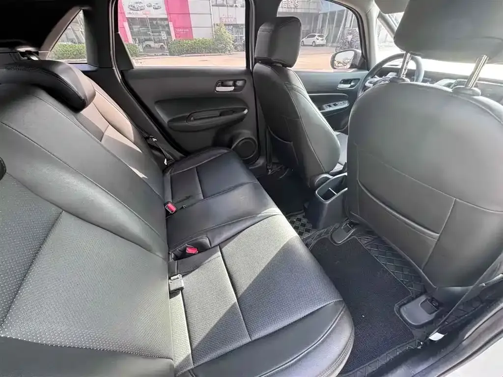 Honda Fit 2023 из CN, фото 10