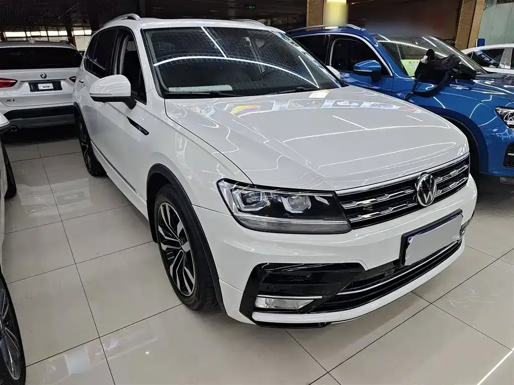 Volkswagen Tiguan L 2021 из CN, фото 4