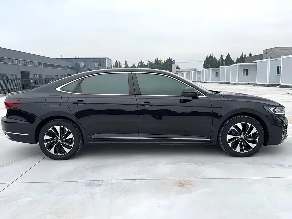 Volkswagen Passat 2022 из CN, фото 3