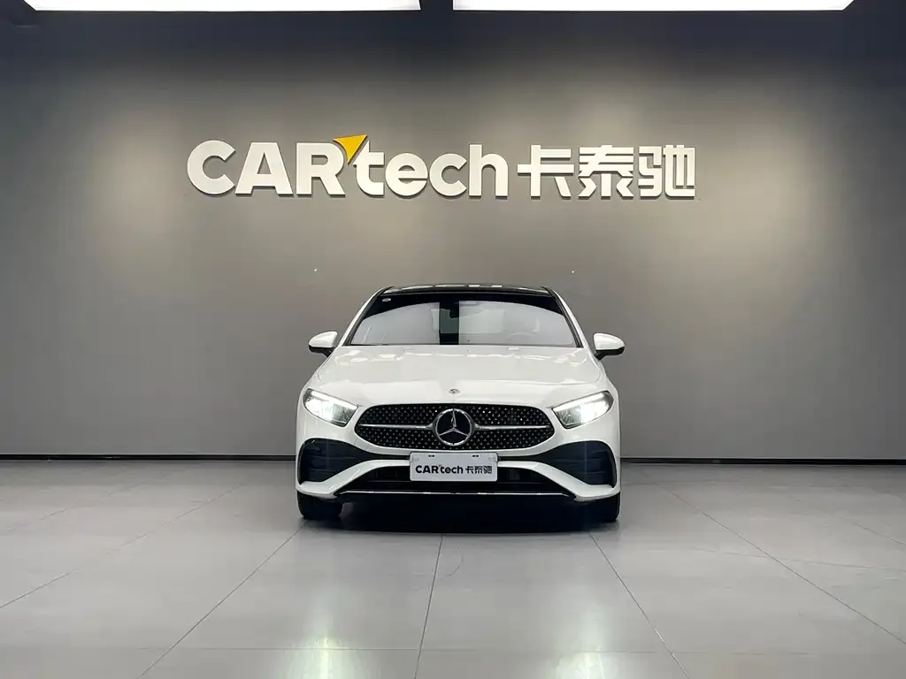Mercedes-Benz A-Class 2023 из CN, фото 2