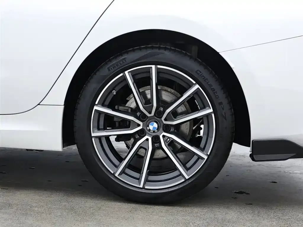 BMW 3 Series 2023 из CN, фото 7