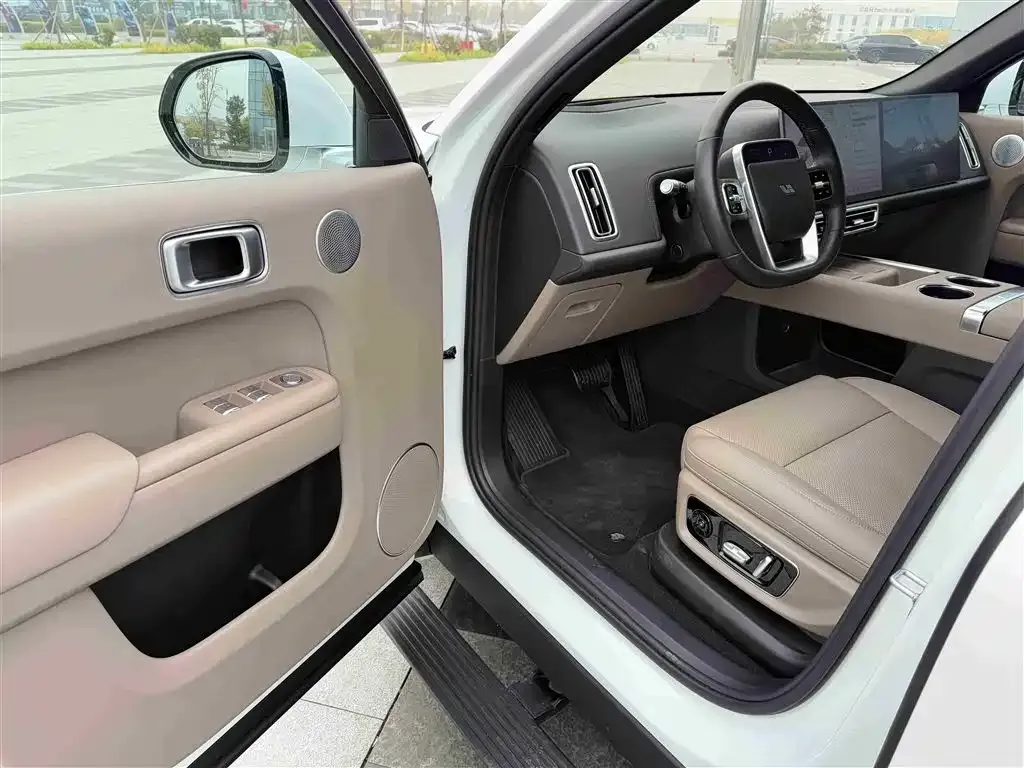 Li Auto L8 2025 из CN, фото 4