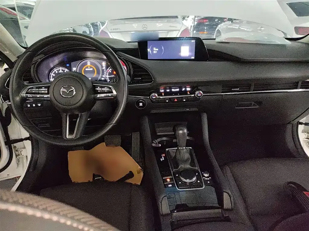 Mazda 3 Axela 2023 из CN, фото 10