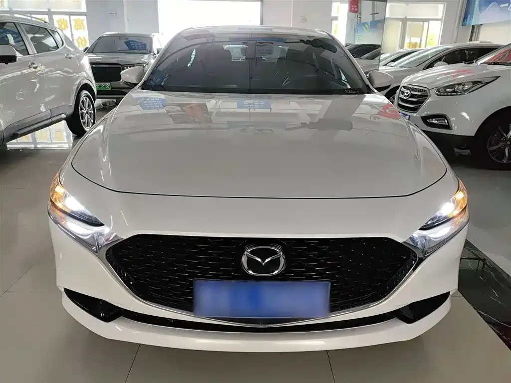 Mazda 3 Axela 2023 из CN, фото 3