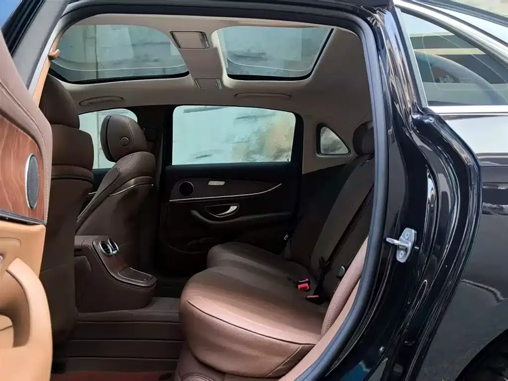 Mercedes-Benz E-Class 2023 из CN, фото 10