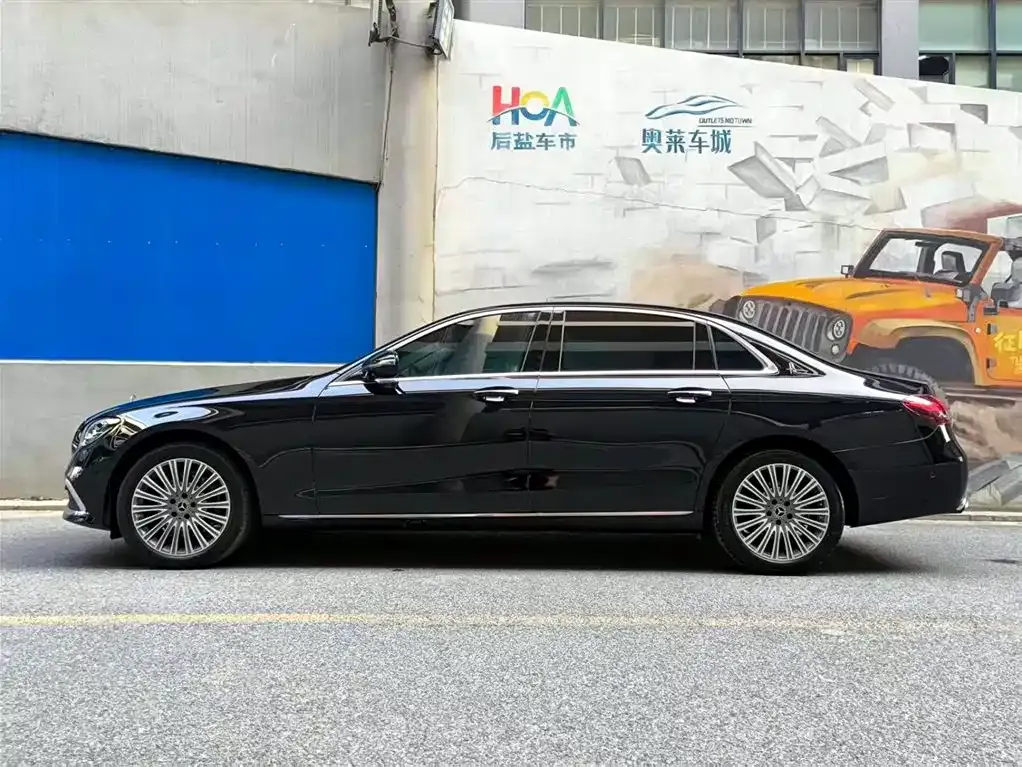 Mercedes-Benz E-Class 2023 из CN, фото 3