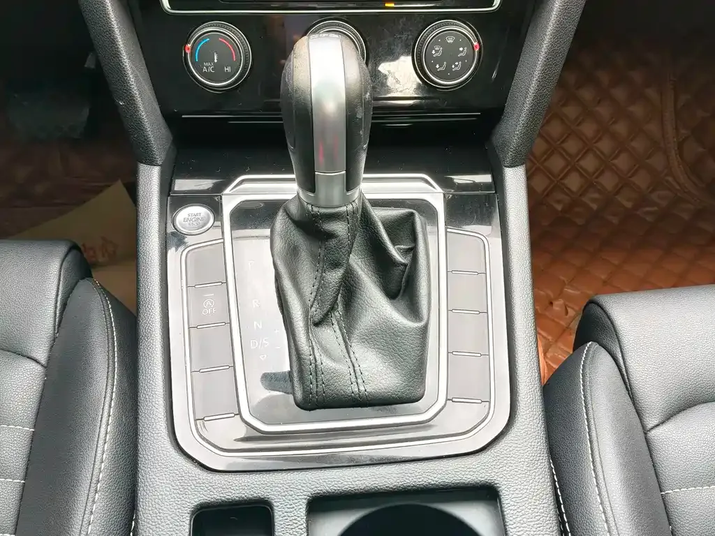 Volkswagen Magotan 2021 из CN, фото 10