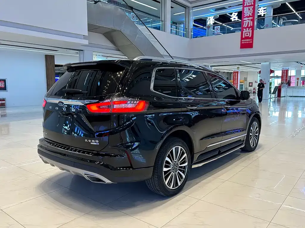 Ford Edge 2022 из CN, фото 5