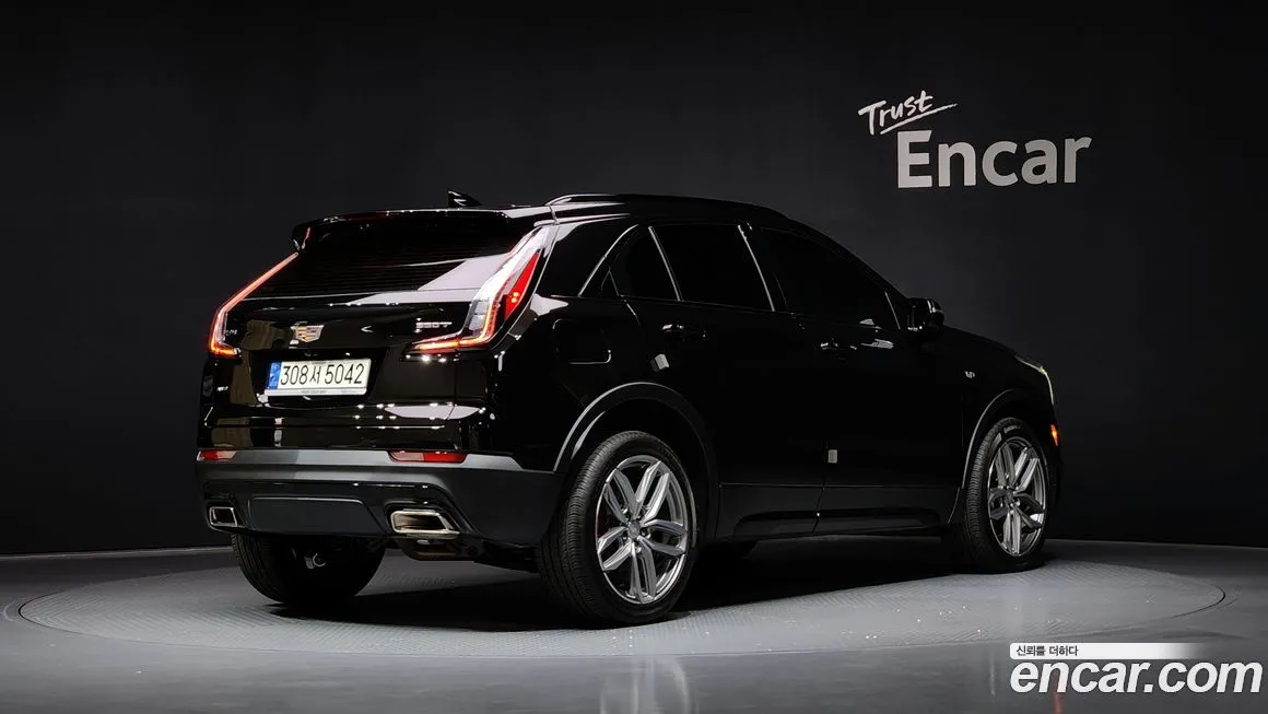 Cadillac XT4 2021 из KR, фото 2