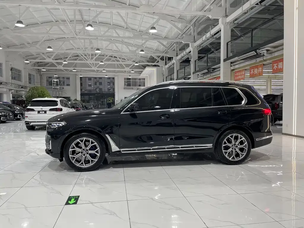 BMW X7 2021 из CN, фото 3