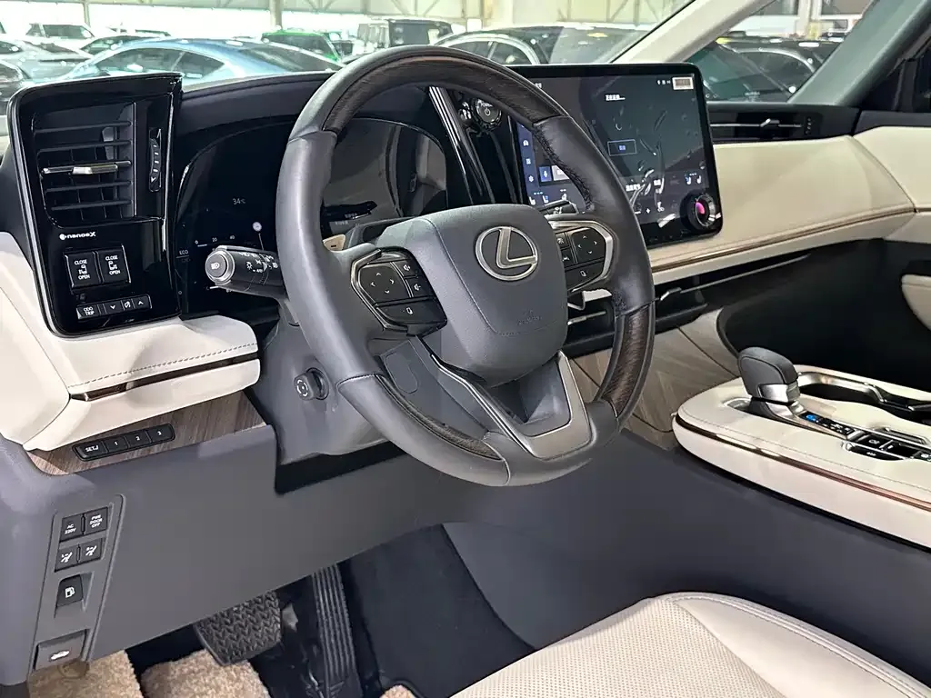 Lexus LM 2025 из CN, фото 6