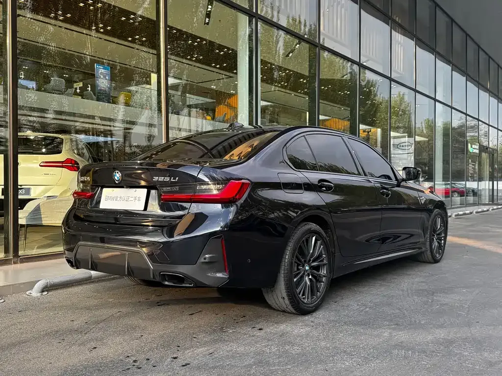 BMW 3 Series 2024 из CN, фото 8