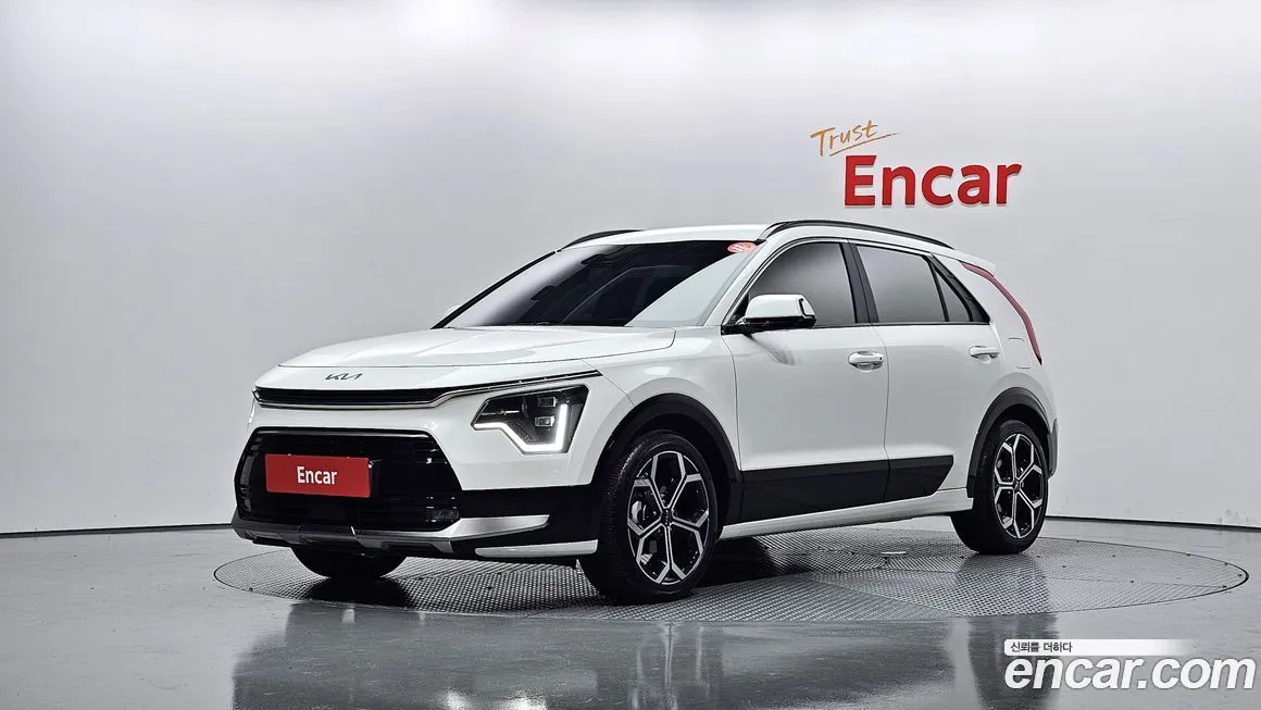Kia Niro — фото 1