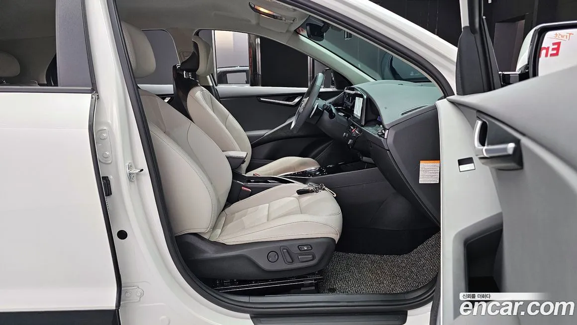 Kia Niro — фото 10