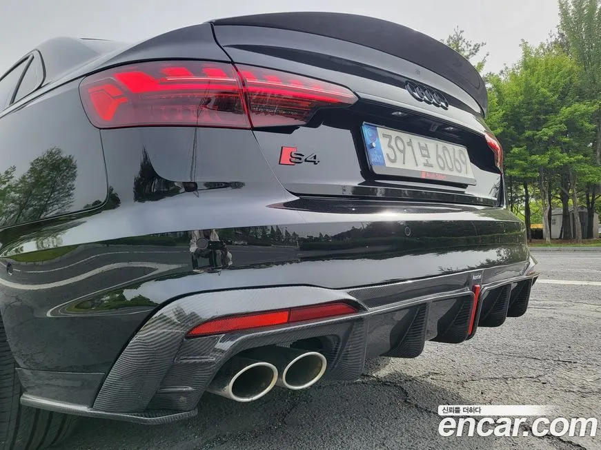 Audi S4 2023 из KR, фото 2