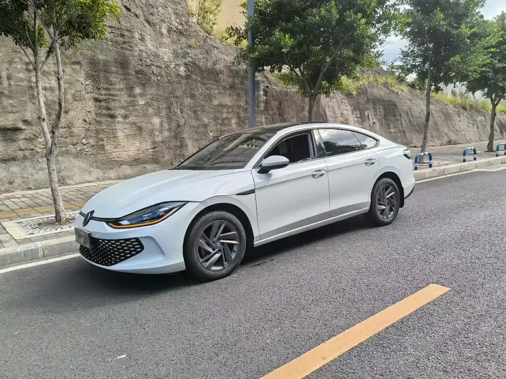 Volkswagen Lamando 2024 из CN, фото 3