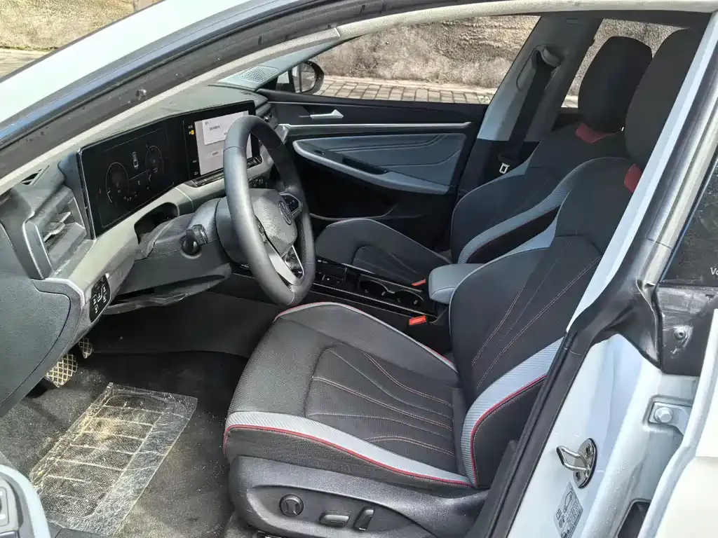 Volkswagen Lamando 2024 из CN, фото 4