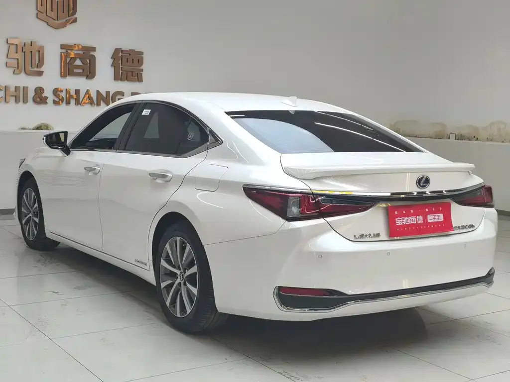 Lexus ES 2021 из CN, фото 6