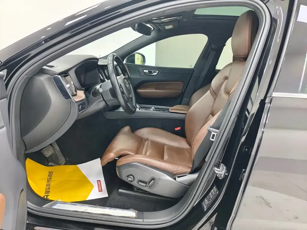 [object Object] XC60 2022 из CN, фото 7