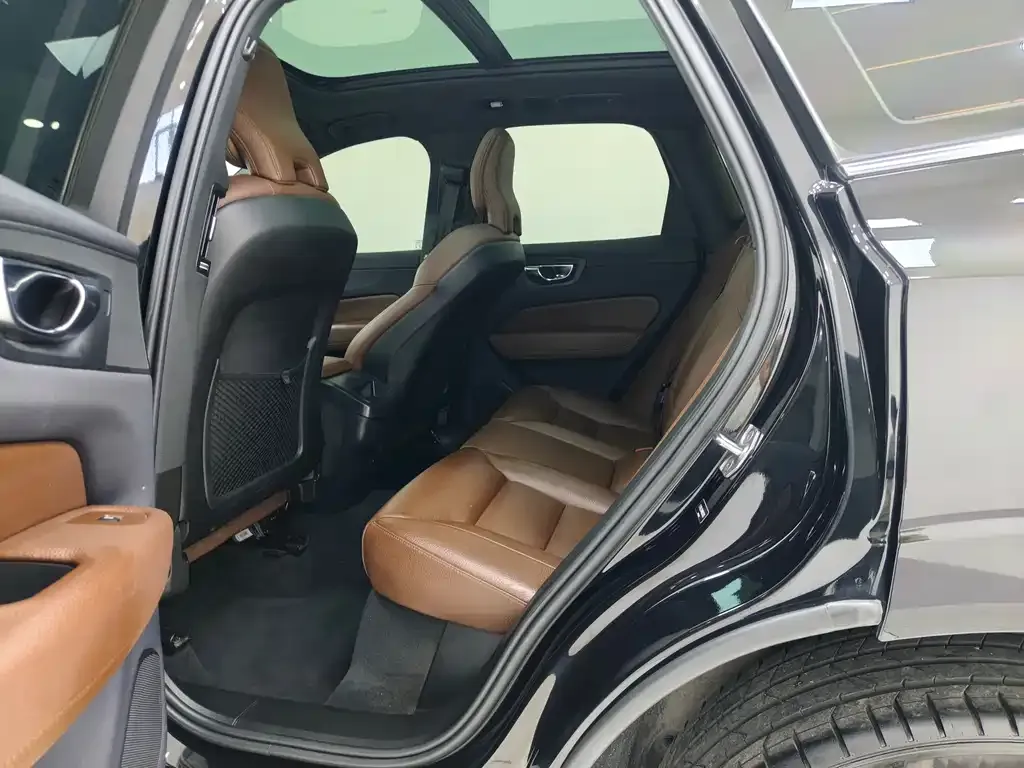 [object Object] XC60 2022 из CN, фото 8