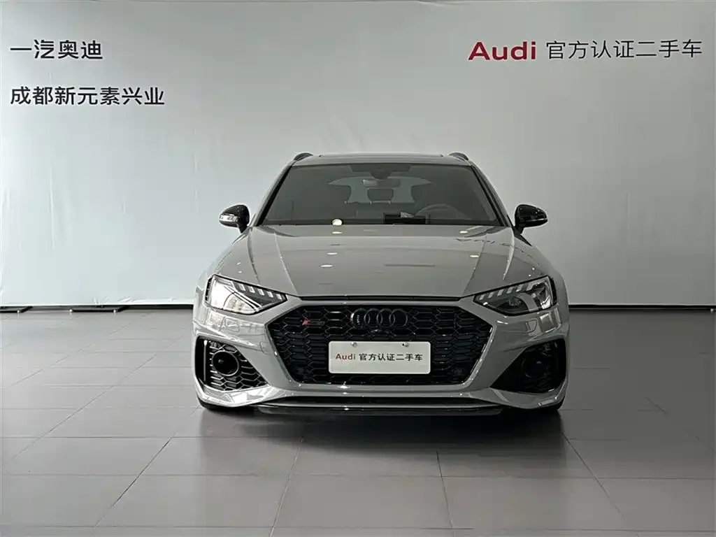 Audi RS 4 2024 из CN, фото 2