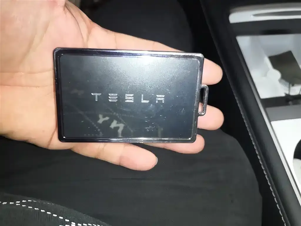 Tesla Model Y 2023 из CN, фото 9