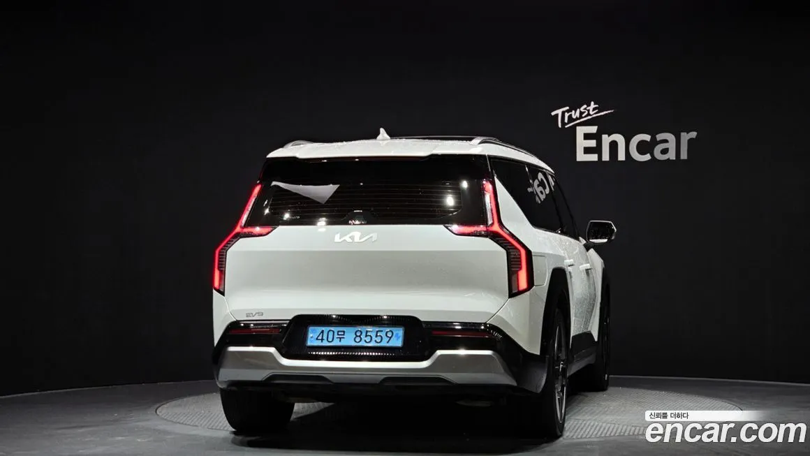 Kia EV9 — фото 4