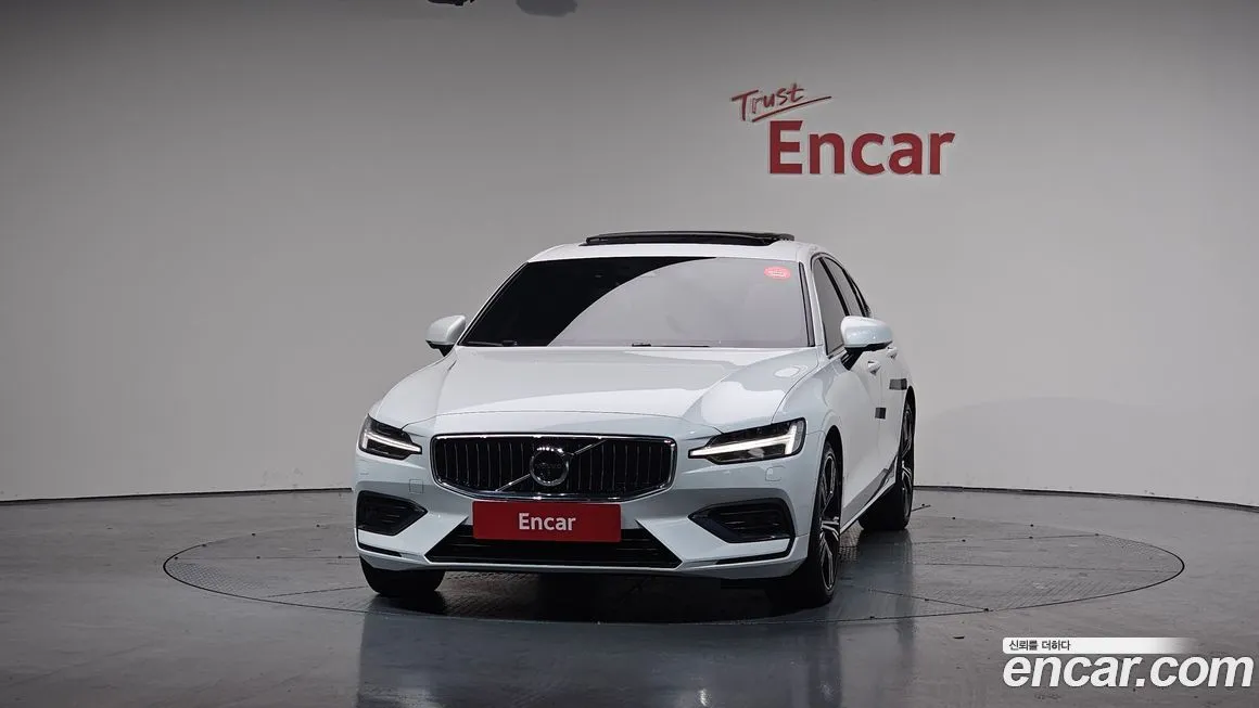 Volvo S60 2021 из KR, фото 3
