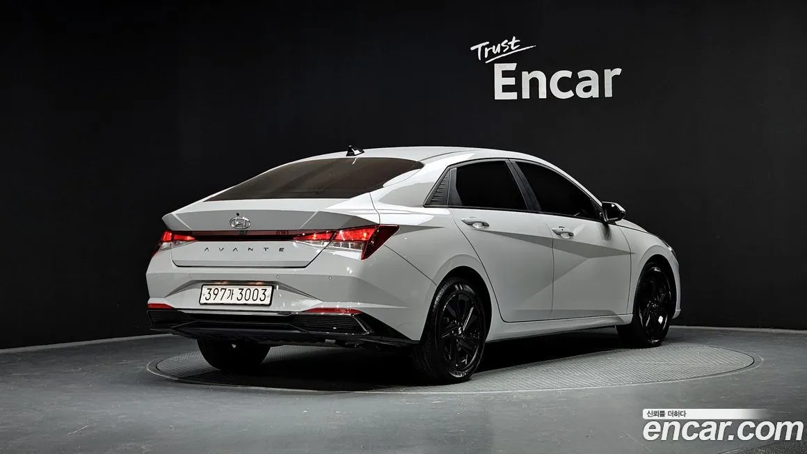 Hyundai AVANTE — фото 2