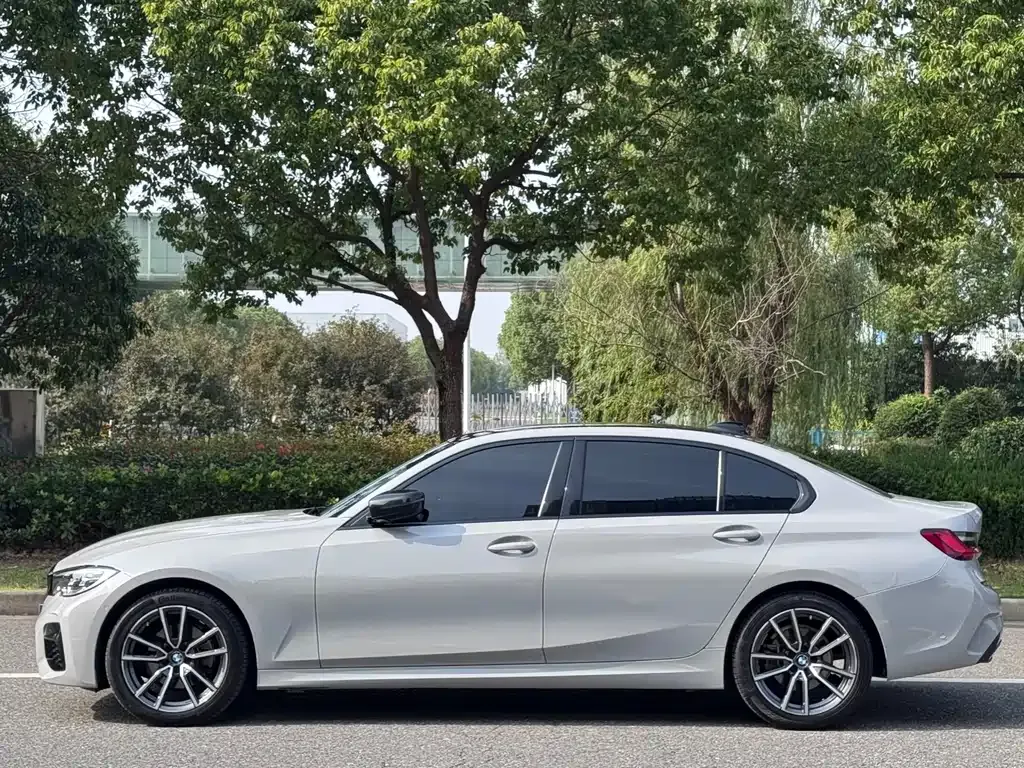 BMW 3 Series 2022 из CN, фото 3