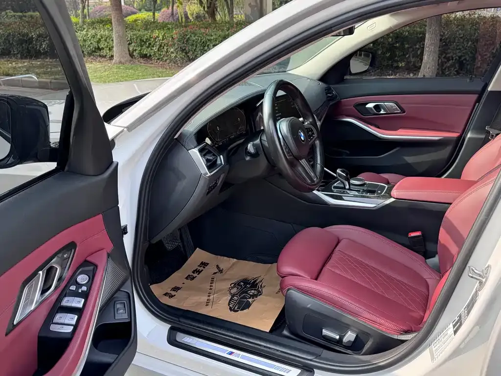 BMW 3 Series 2022 из CN, фото 8