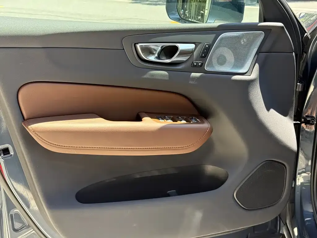 [object Object] XC60 PHEV 2024 из CN, фото 6