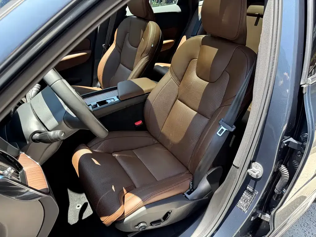 [object Object] XC60 PHEV 2024 из CN, фото 7