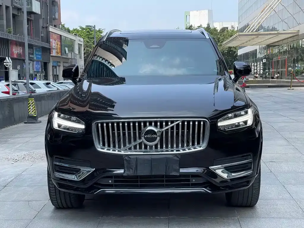 Volvo XC90 — фото 2