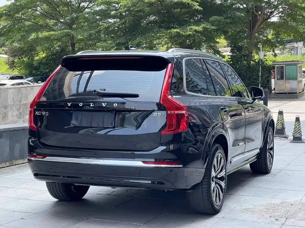 Volvo XC90 — фото 7