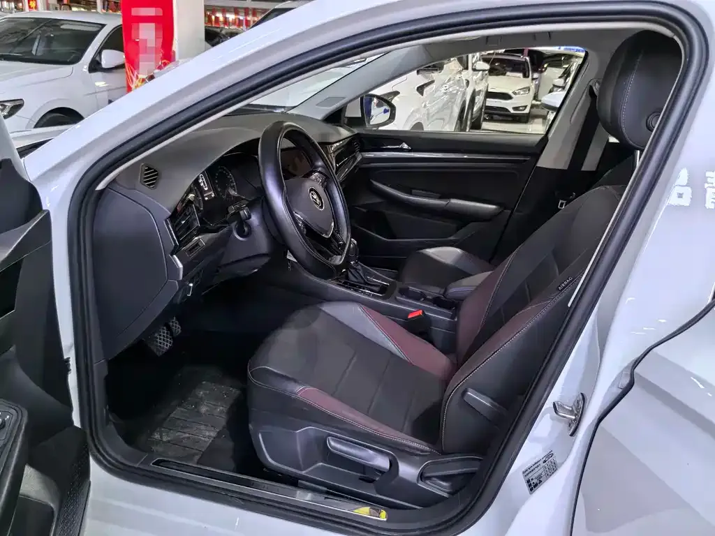 Volkswagen Bora 2022 из CN, фото 7