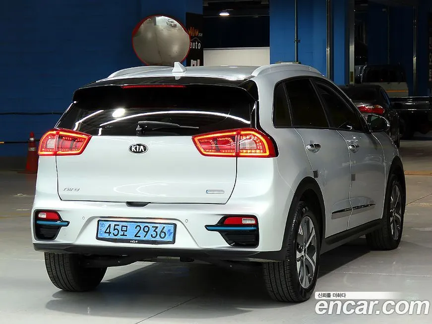 Kia Niro — фото 4