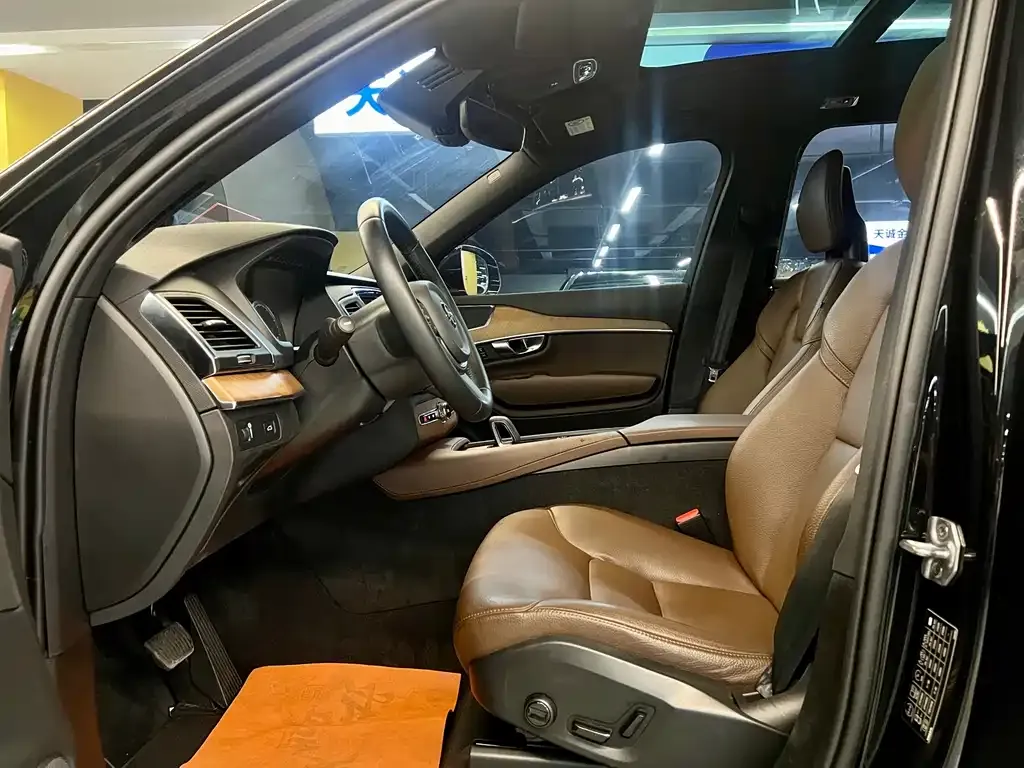 Volvo XC90 2022 из CN, фото 7