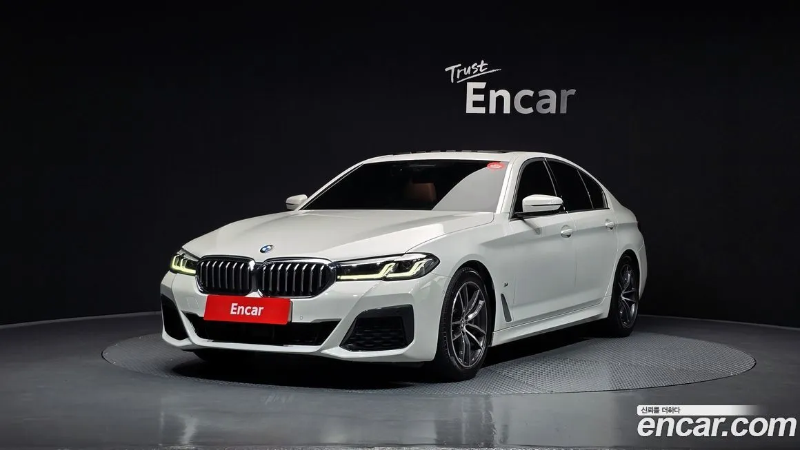BMW 5-Series — фото 1