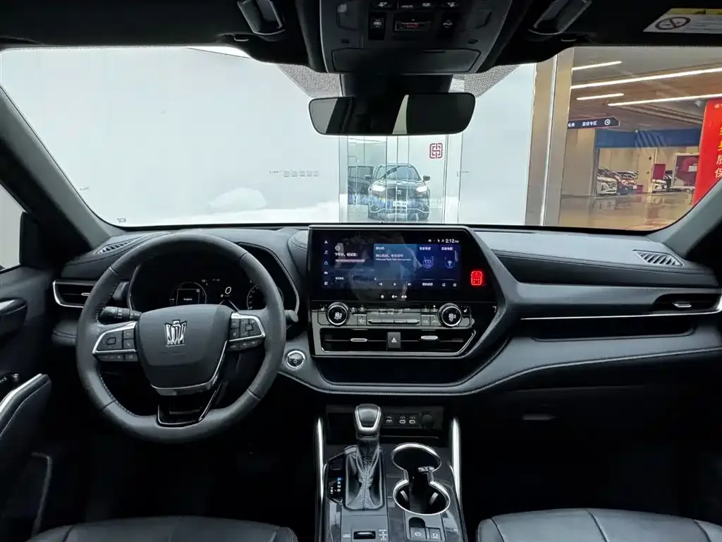 Toyota Crown Kluger 2024 из CN, фото 9