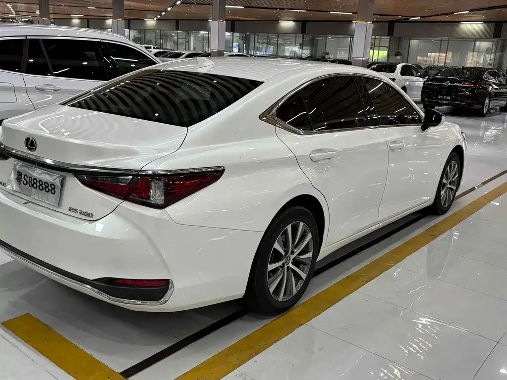 Lexus ES 2021 из CN, фото 3