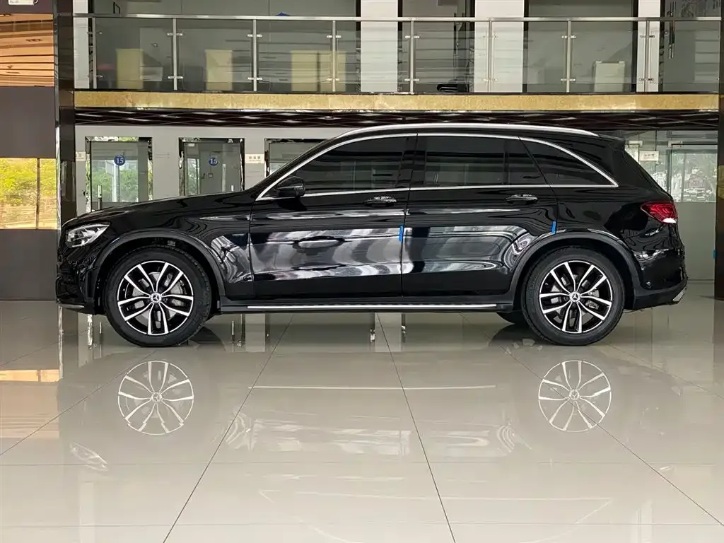 Mercedes-Benz GLC — фото 4