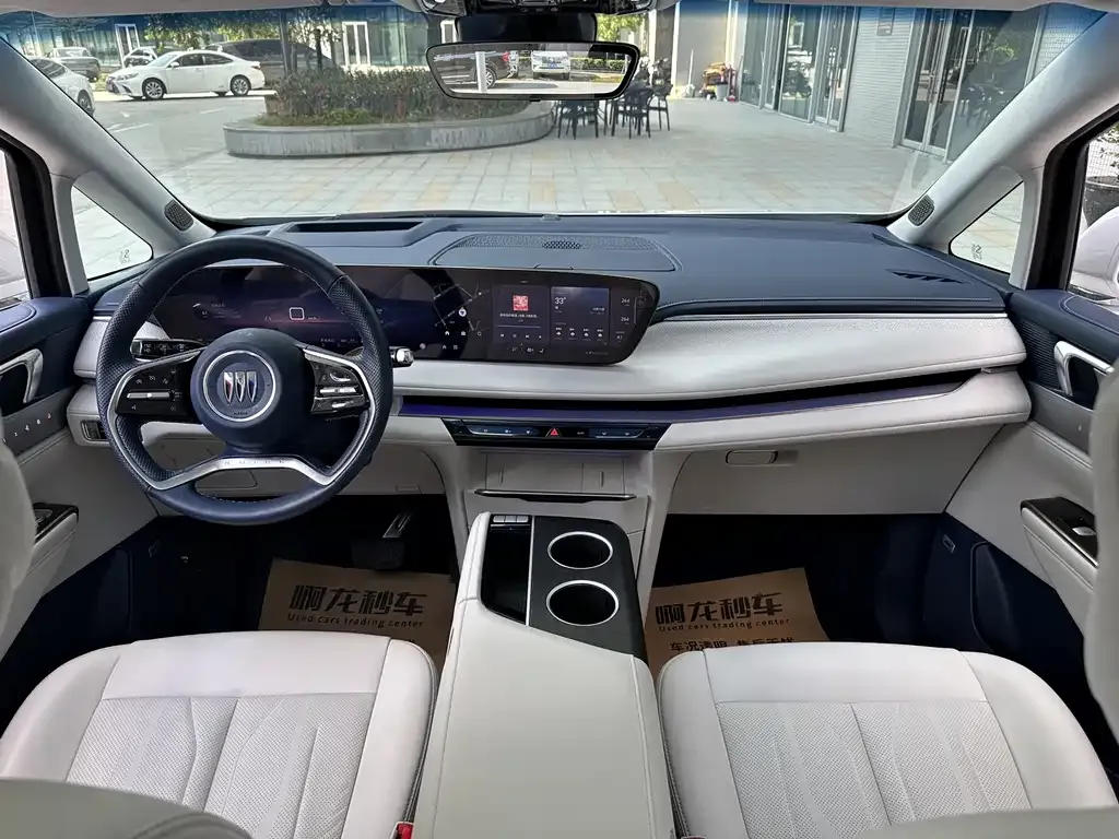 Buick GL8 Hybrid — фото 6