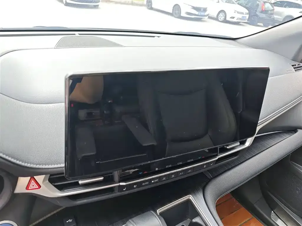 Toyota Sienna 2023 из CN, фото 9