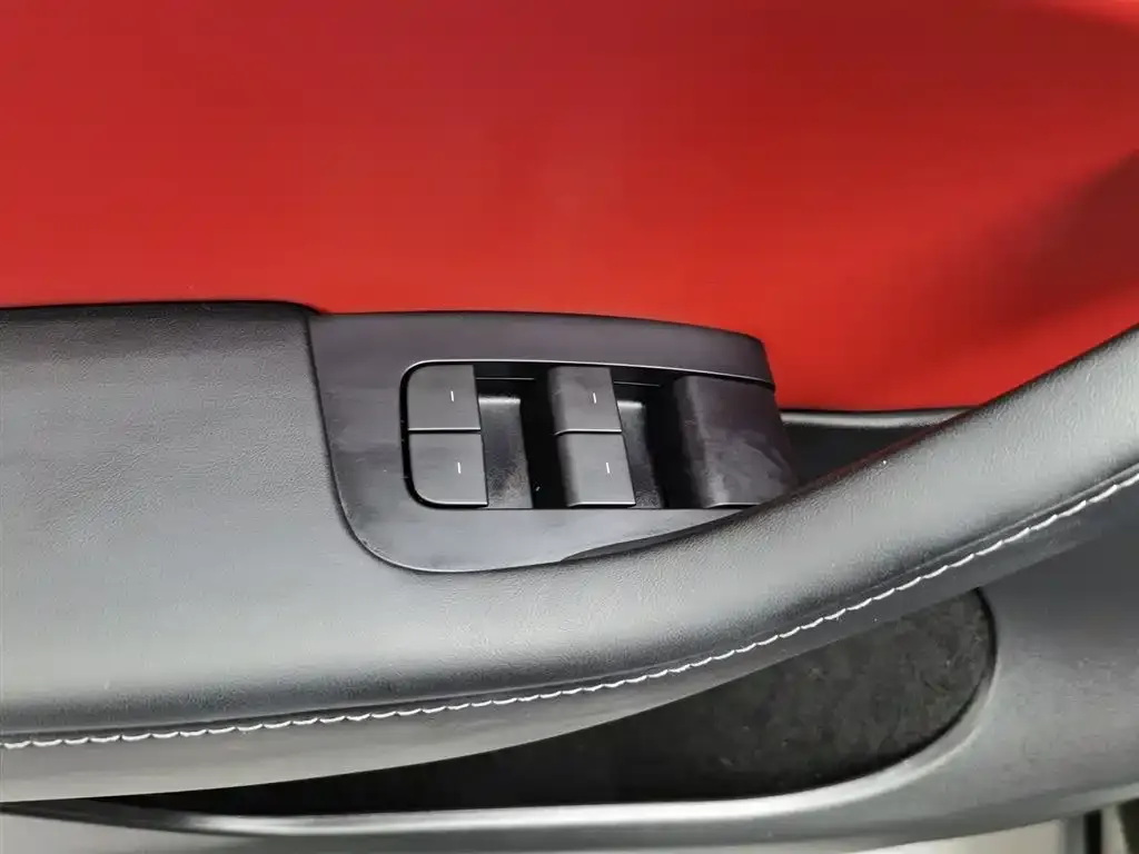 Tesla Model Y 2021 из CN, фото 9