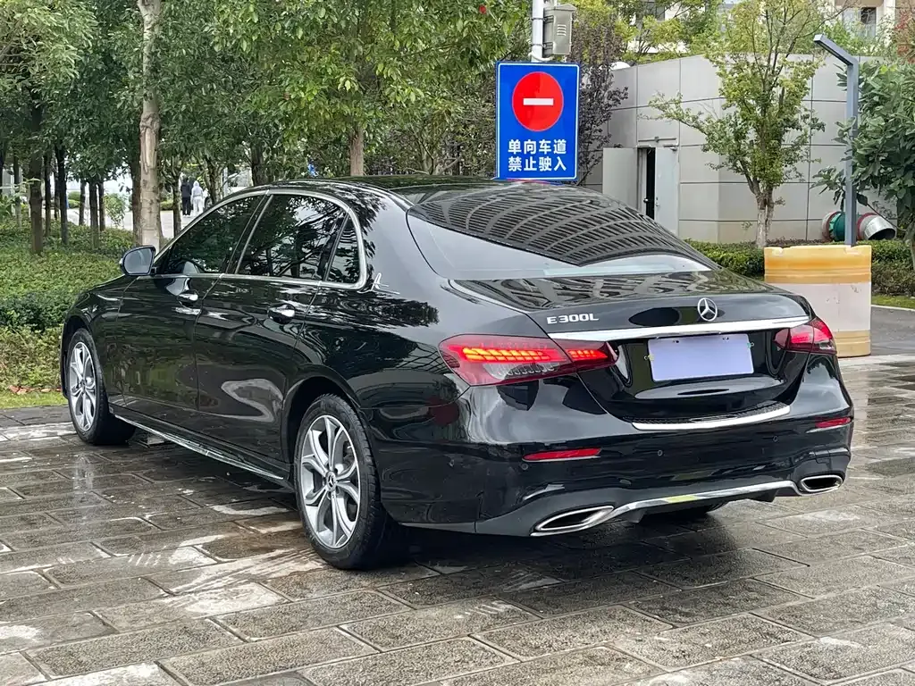 Mercedes-Benz E-Class 2022 из CN, фото 4