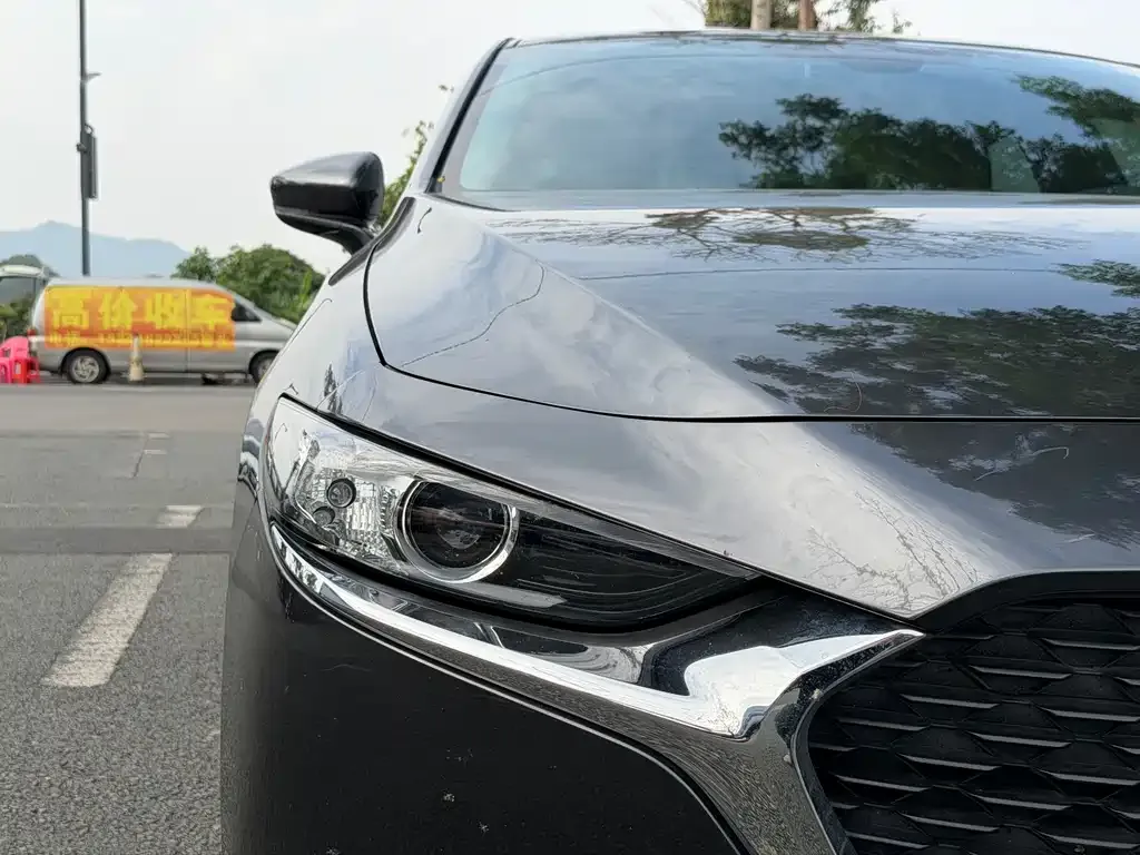 Mazda 3 Axela 2023 из CN, фото 5