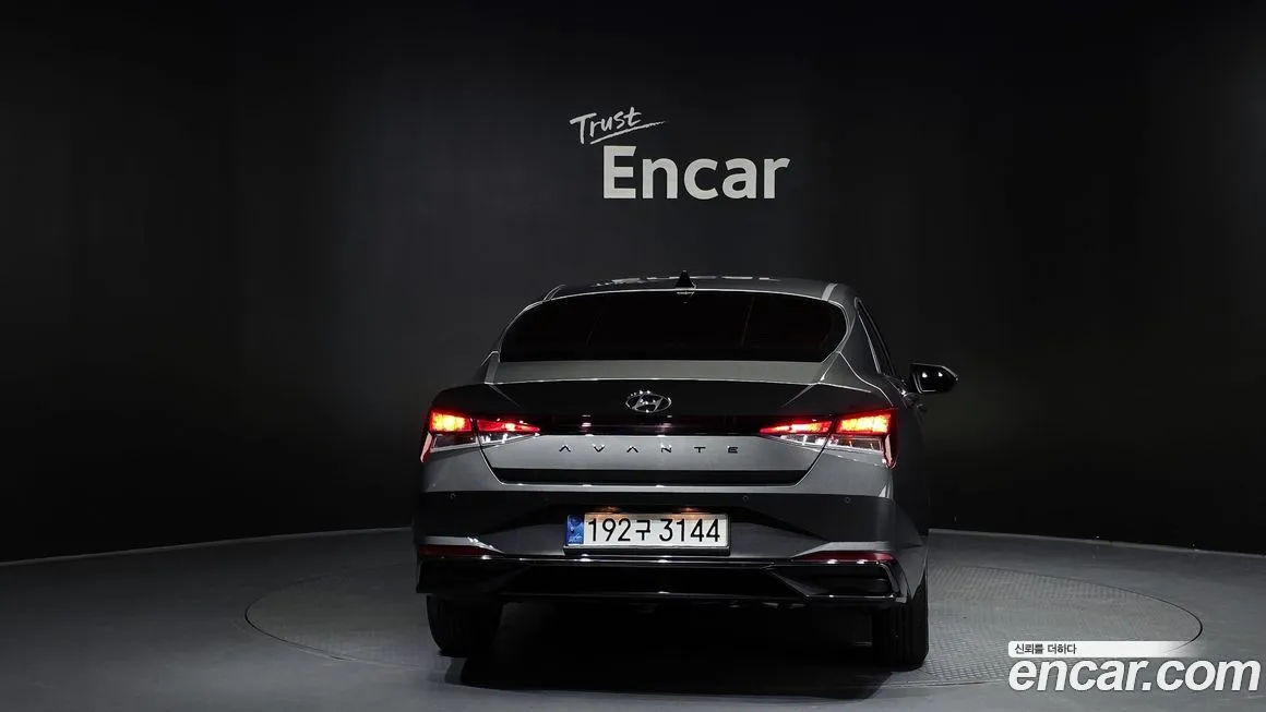 Hyundai AVANTE — фото 4